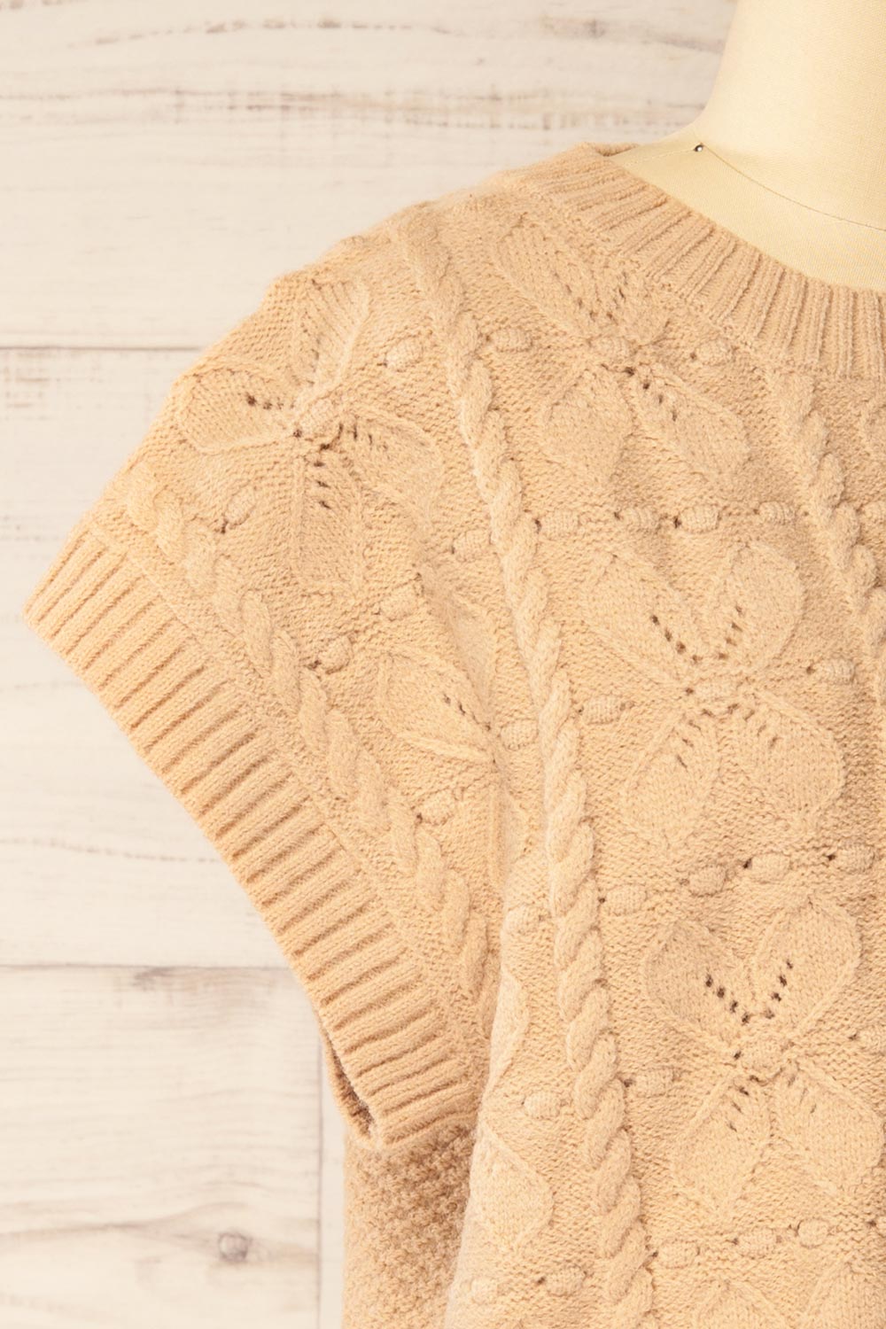Mareeba Beige Oversized Knit Vest | La petite garçonne side