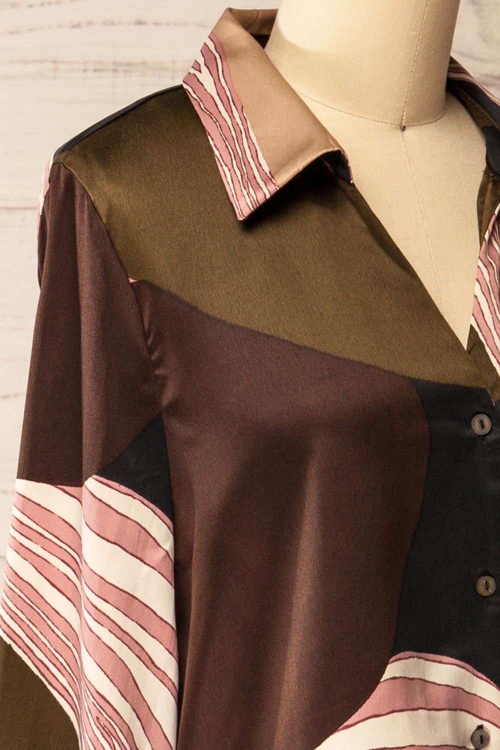 side of sewing mannequin wearing Marino Cropped Abstract Print Shirt from La petite garçonne