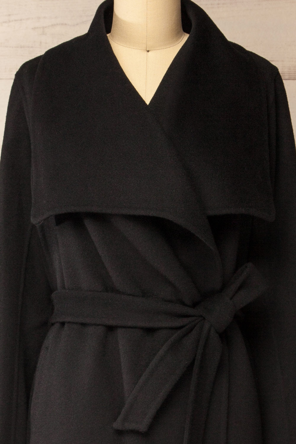 Marius Long Black Wool Coat | La petite garçonne front close-up