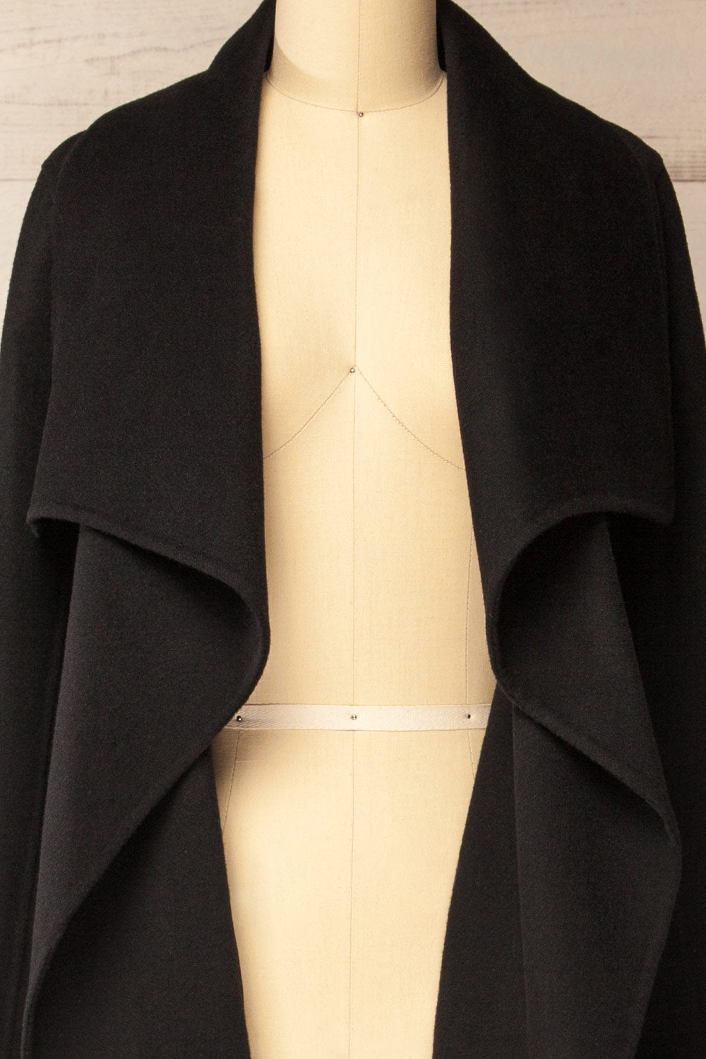Marius Long Black Wool Coat | La petite garçonne open close-up