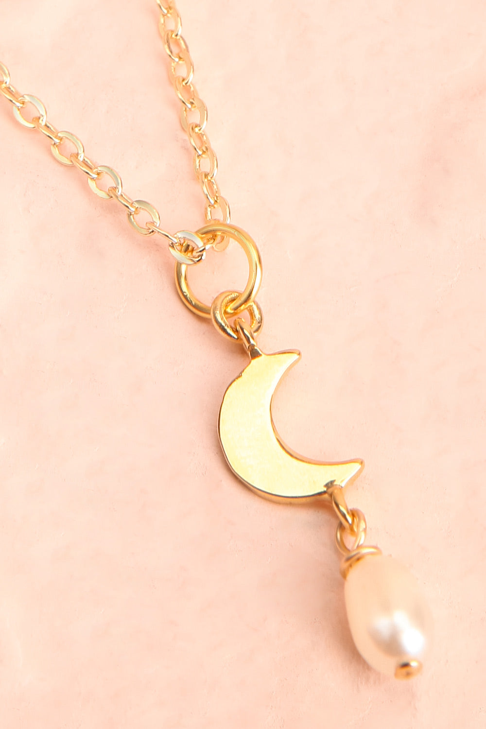 Masina Pendant Necklace | Boutique 1861 flat close-up