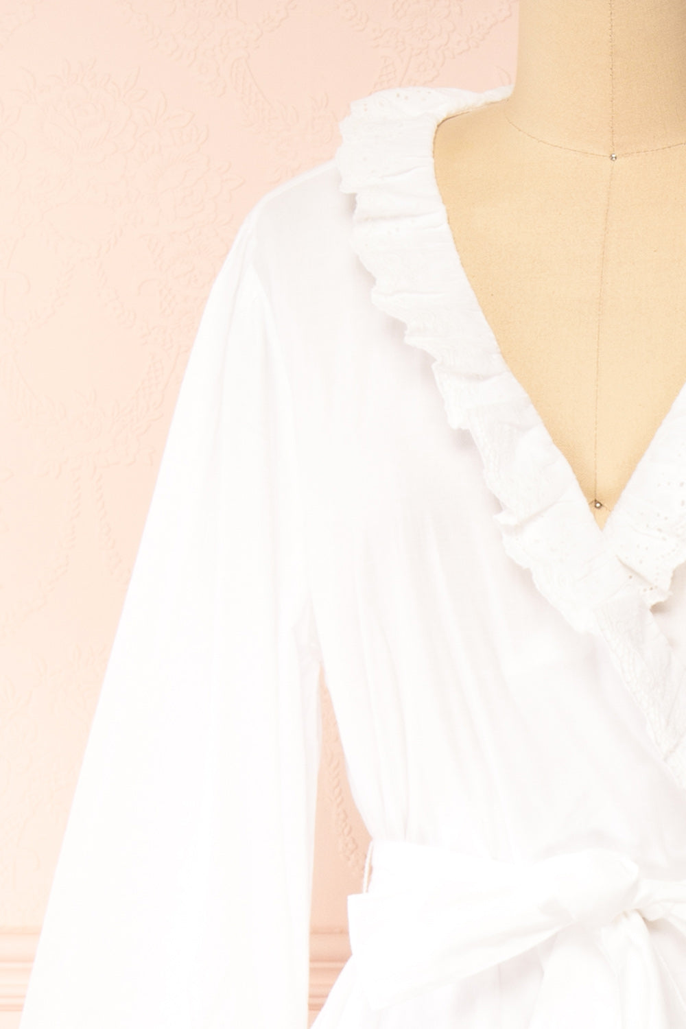 Matilda White Dressing Gown w/ Pockets | Boutique 1861 front