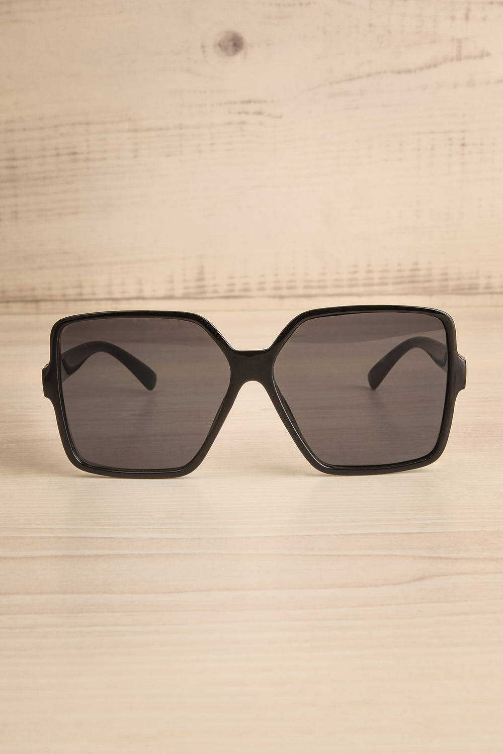 Medusa Black Square Sunglasses | La petite garçonne front view