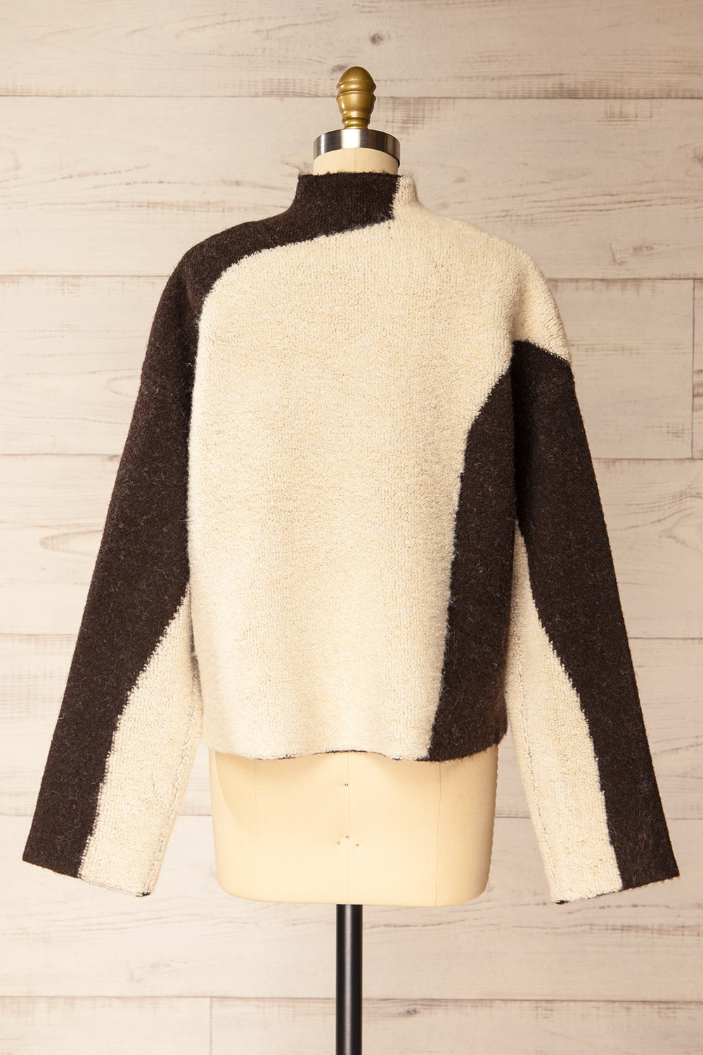 Merta Two-Toned Sherpa Sweater | La petite garçonne back view
