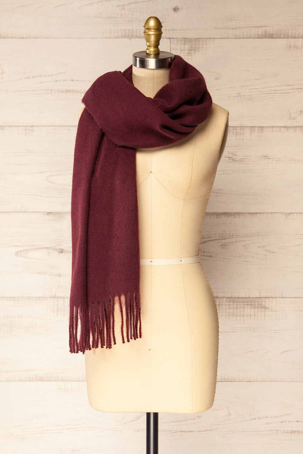 Minet Burgundy Fuzzy Knit Scarf | La petite garçonne side knot view