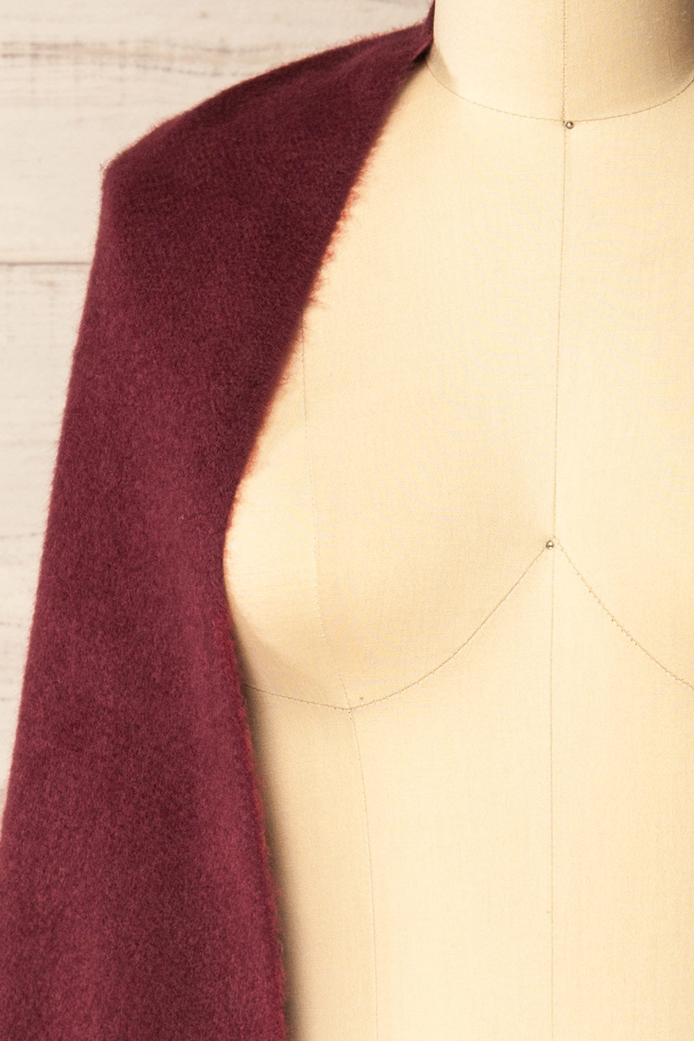 Minet Burgundy Fuzzy Knit Scarf | La petite garçonne shawl