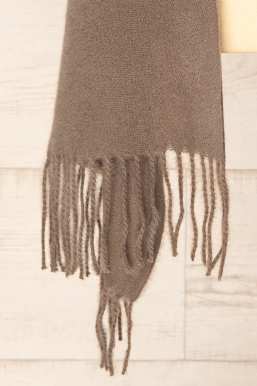 Minet Taupe Fuzzy Knit Scarf | La petite garçonne details