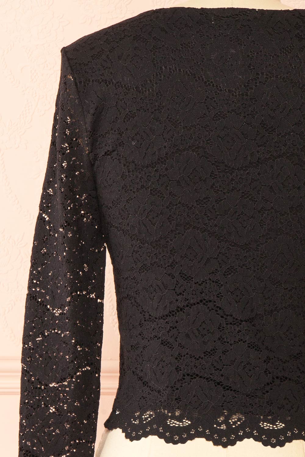 Mizar Black | Lace Crop Top