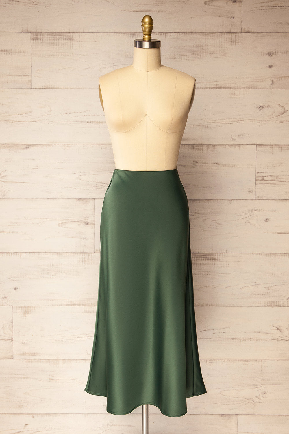 Molokai Midi Emerald Satin Skirt | La petite garçonne front view