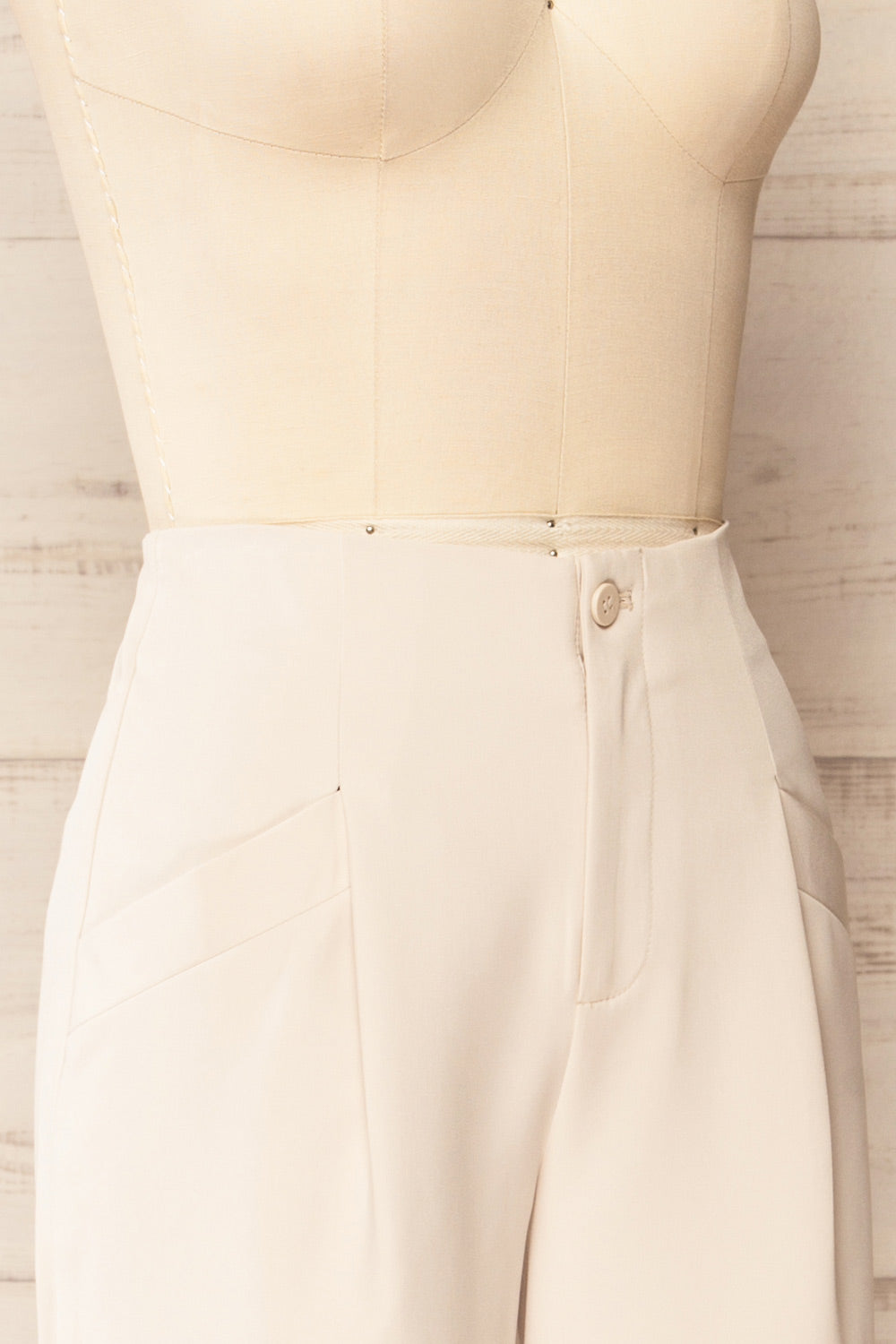 Monpazier Beige High-Waisted Wide Leg Pants | La petite garçonne side close-up