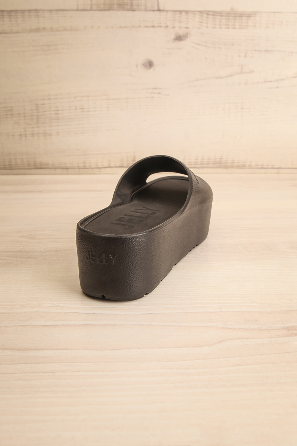 Muur Black Platform Slide Sandals | La petite garçonne back back view