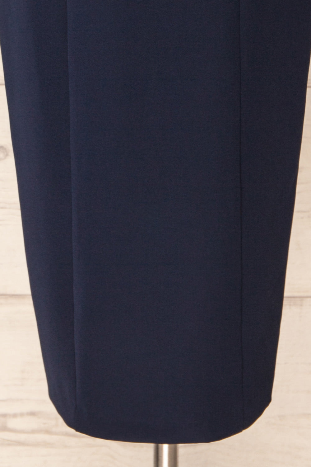 Myrania Navy Fitted Midi Dress w/ Short Sleeves | La petite garçonne bottom