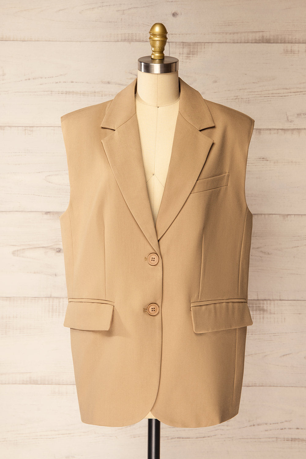 Myret Long Sleeveless Beige Blazer | La petite garçonne front view
