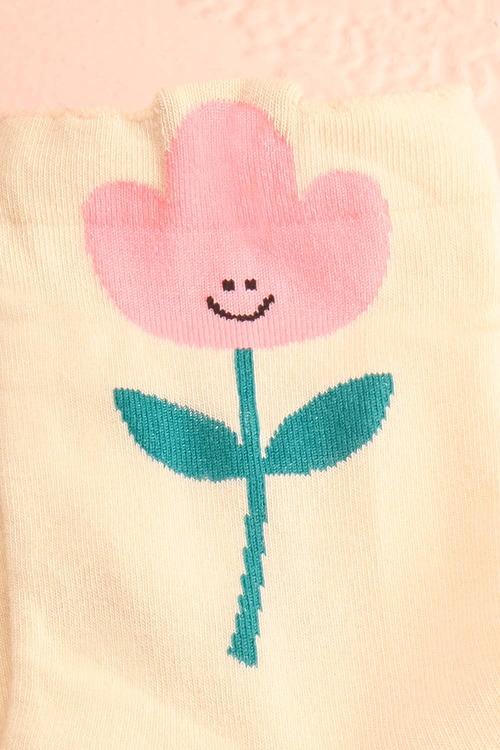 NAKASI IVOIRE/IVORY close-up