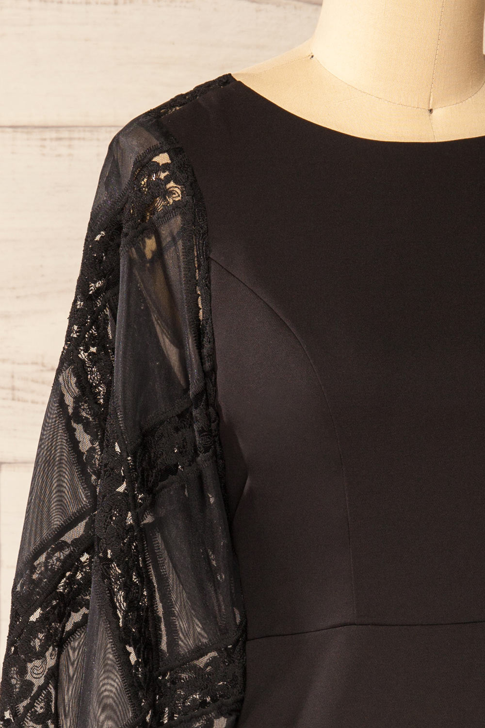 Nanterre Short Black Dress w/ Lace Sleeves | La petite garçonne side close-up