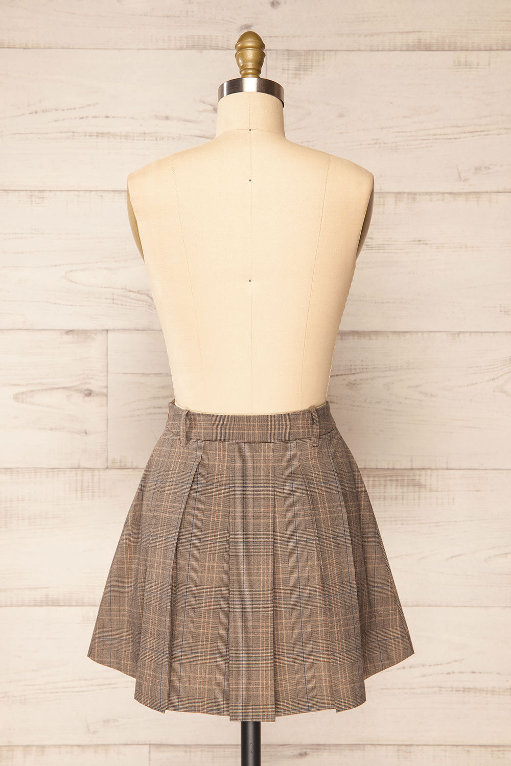 Narva Short Pleated Plaid Skirt | La petite garçonne back view