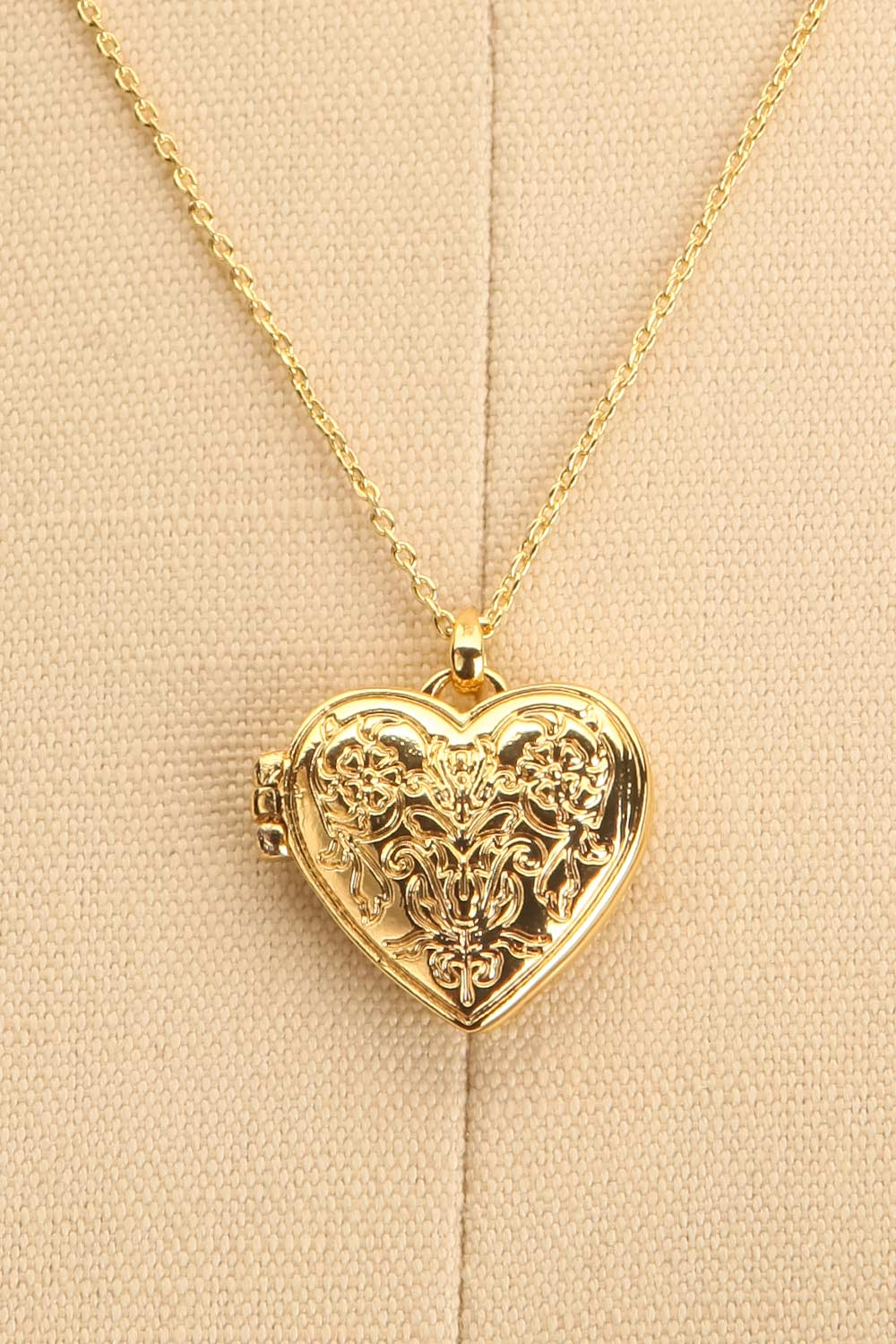 Nessima | Gold-Plated Heart Locket Pendant Necklace