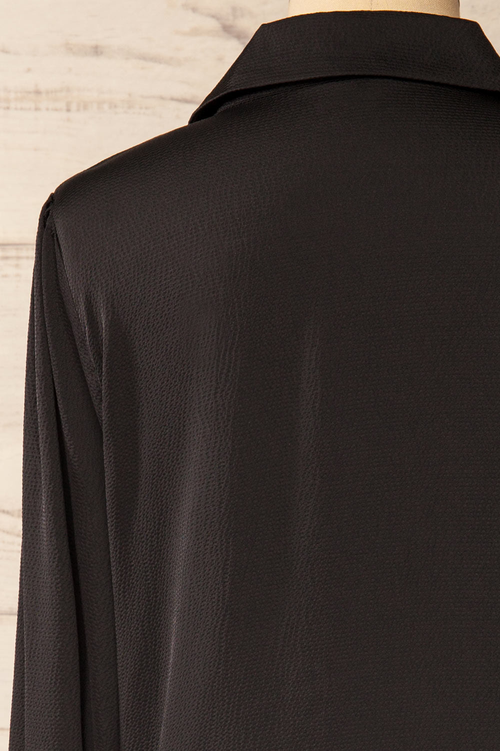 Niamey Black Waffled Satin Shirt | La petite garçonne back close-up