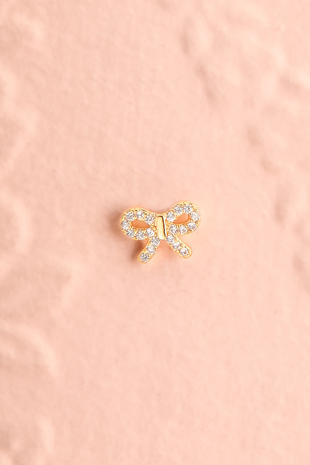 NIKITA OR/GOLD close-up