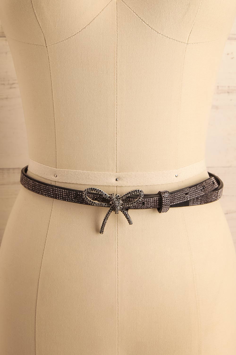 Nimbostatus Thin Belt with Crystals | La petite garçonne view