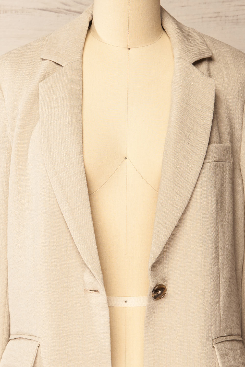 Norak Textured Beige Blazer | La petite garçonne open
