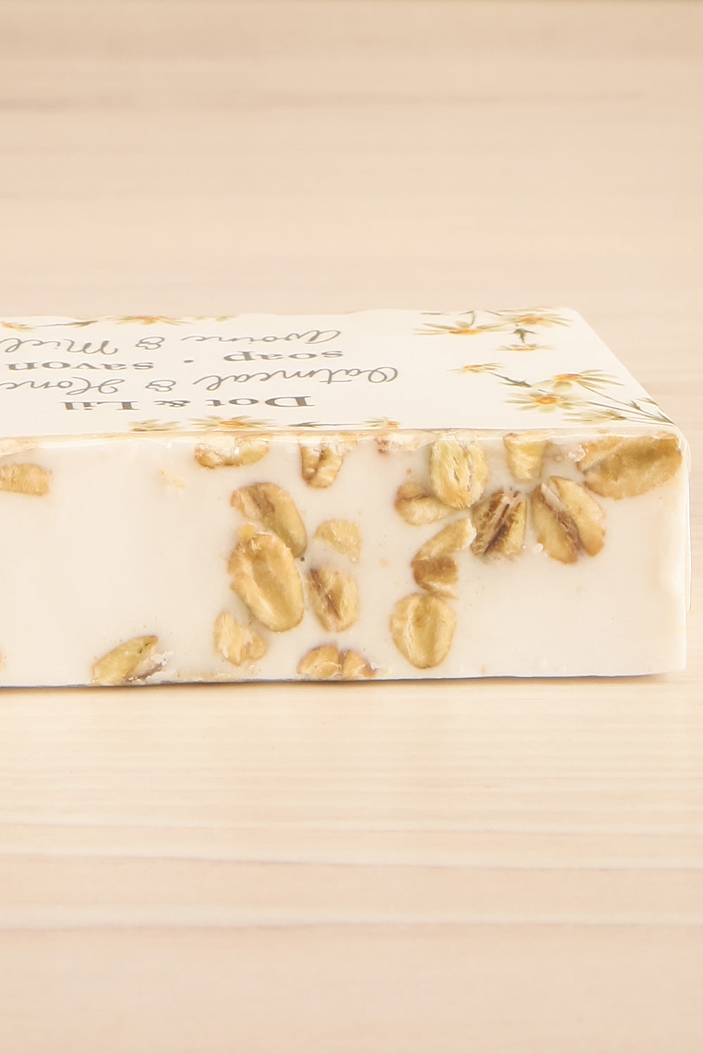 Oatmeal & Honey Soap | Maison garçonne top close-up