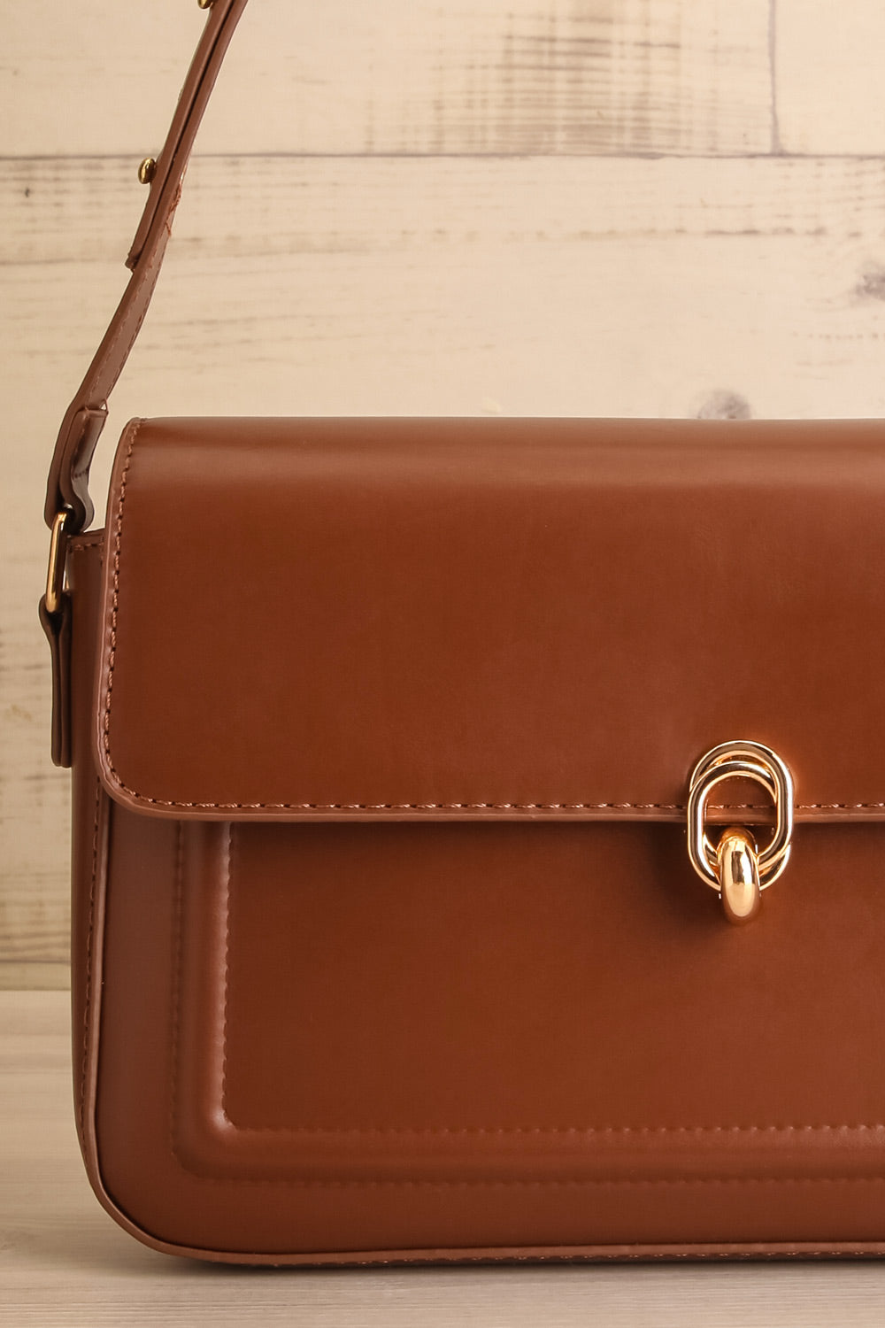 Opinion Brown Hand Bag with Adjustable Strap | La petite garçonne close-up