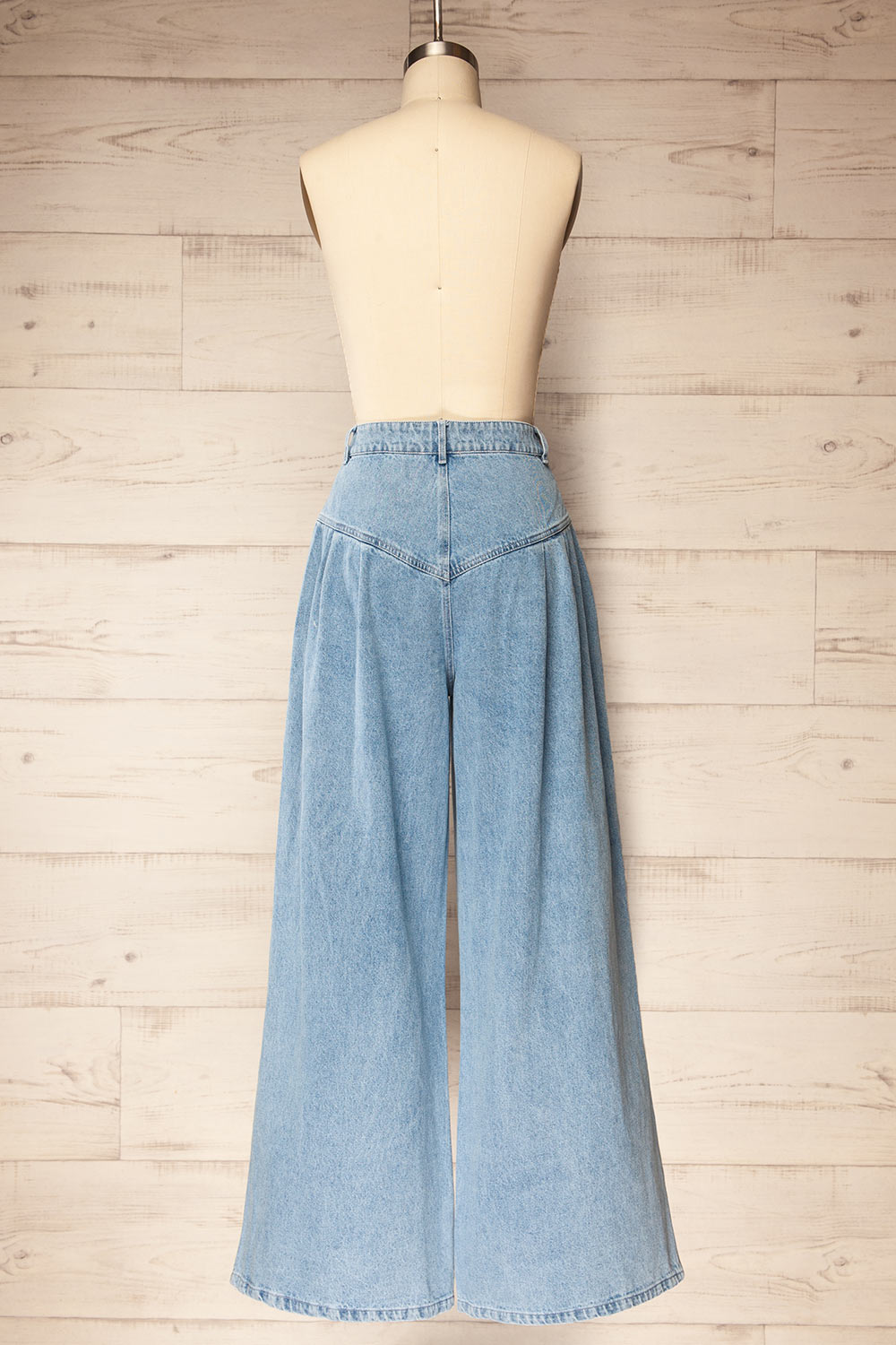 Ottawa Wide-Leg Jeans with Criss-Cross Front | La petite garçonne back view