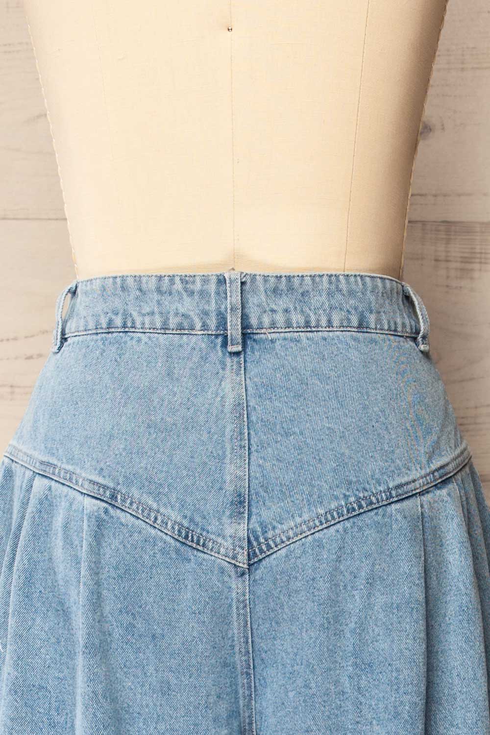 Ottawa Wide-Leg Jeans with Criss-Cross Front | La petite garçonne back