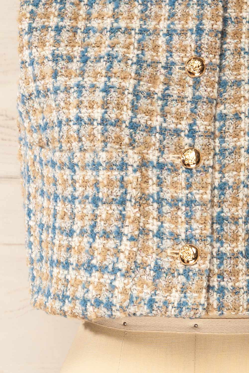 Panauti Tweed Sleeveless Top with Golden Buttons | La petite garçonne bottom
