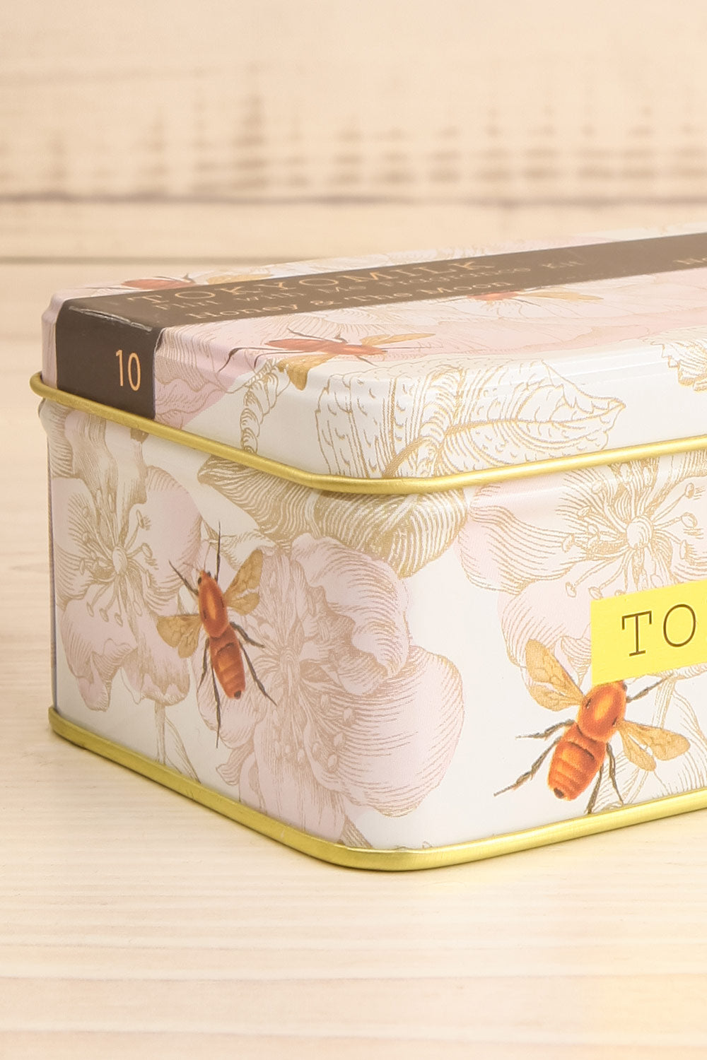 Perfumed Set Honey & The Moon | Maison Garçonne box close-up