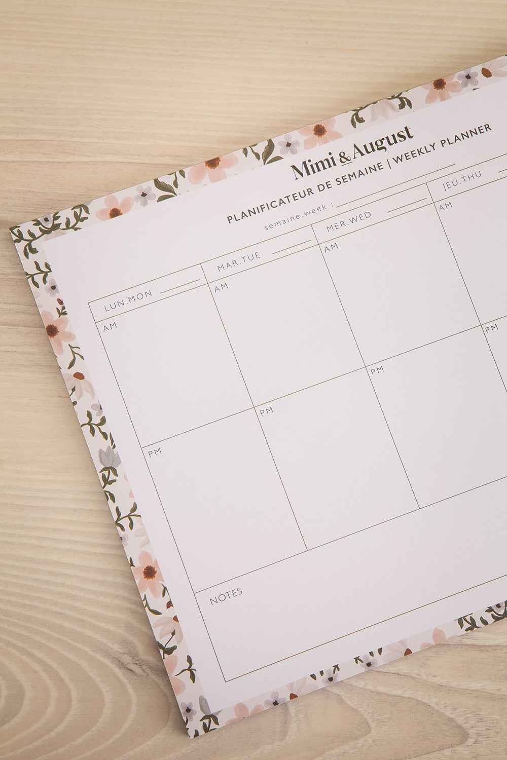 Epilogue Weekly Planner | Maison garçonne close-up