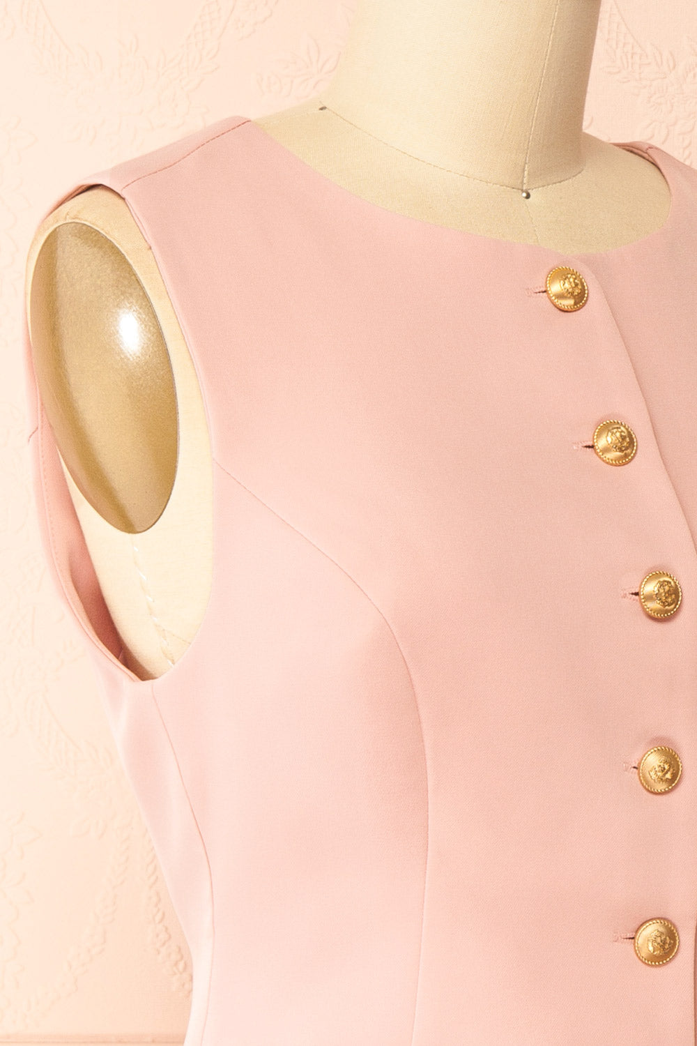 Petrolia | Gilet Rose avec Boutons Dorés