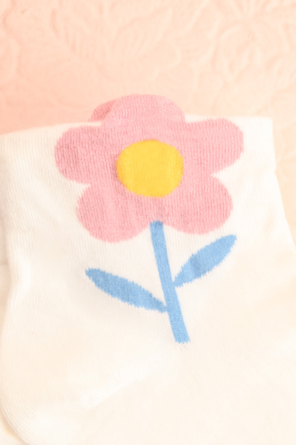 Phlavar White Ankle Flower Socks | Boutique 1861 close-up