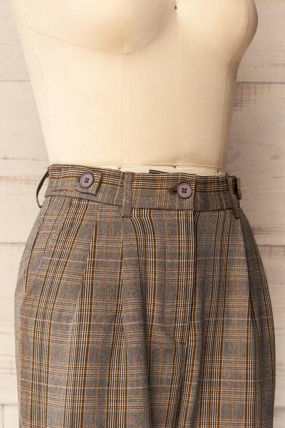 Plano High-Waisted Plaid Pants | La petite garçonne side