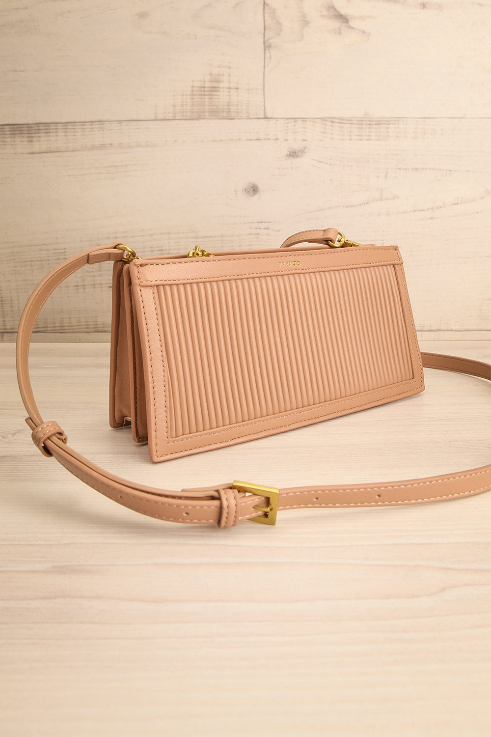 Purtalotum Beige Pleated Vegan Leather Clutch | La petite garçonne side view