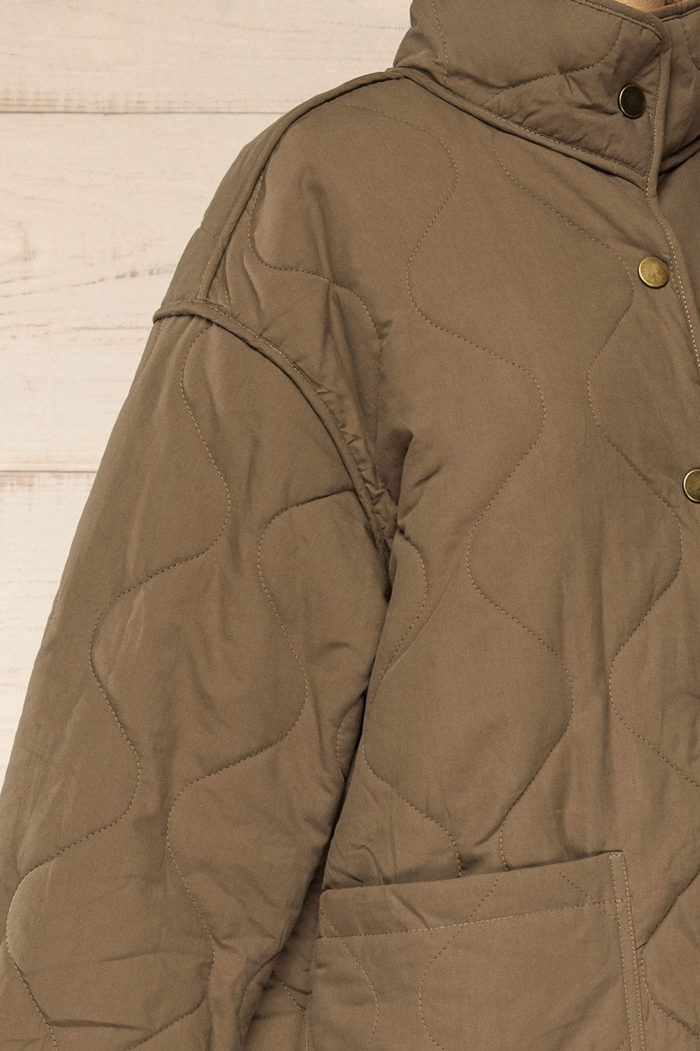 Quelimane Long Quilted Khaki Coat | La petite garçonne side