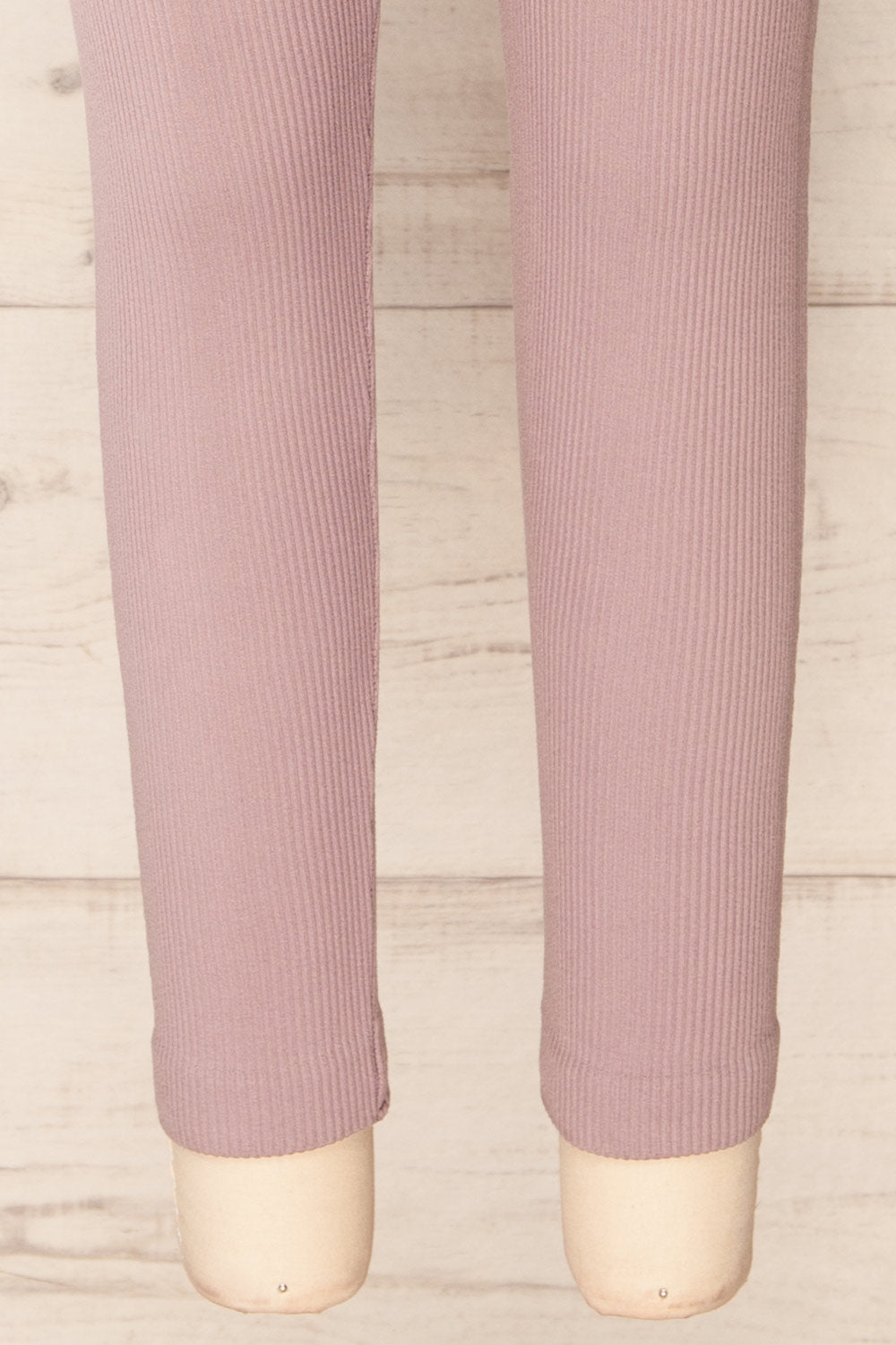 Quorena Mauve High-Waisted Ribbed Leggings | La petite garçonne bottom
