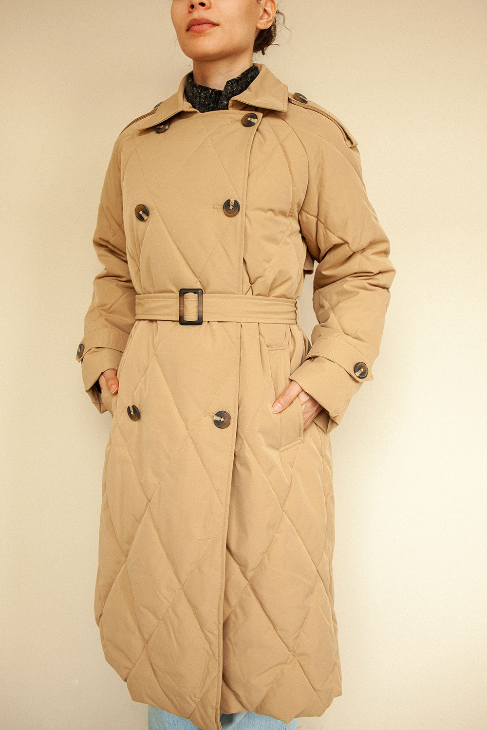 Racono Beige Quilted Trench Coat | La petite garçonne model