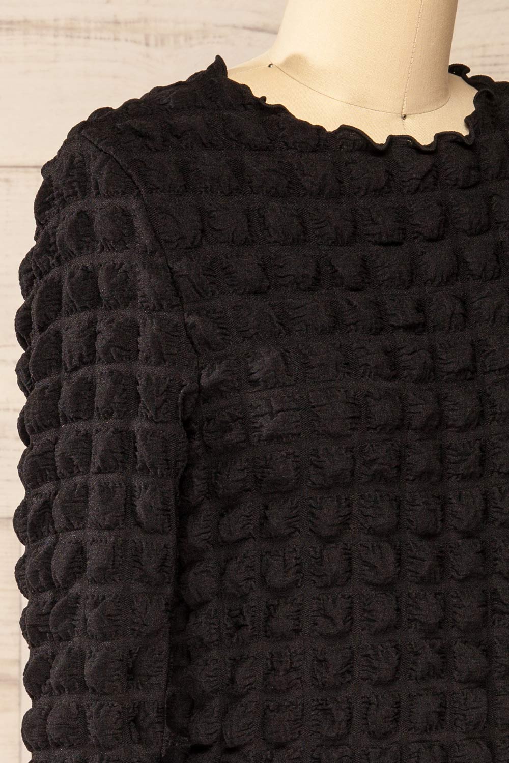 Raguel Black Popcorn Textured Long-Sleeved Top | La petite garçonne side
