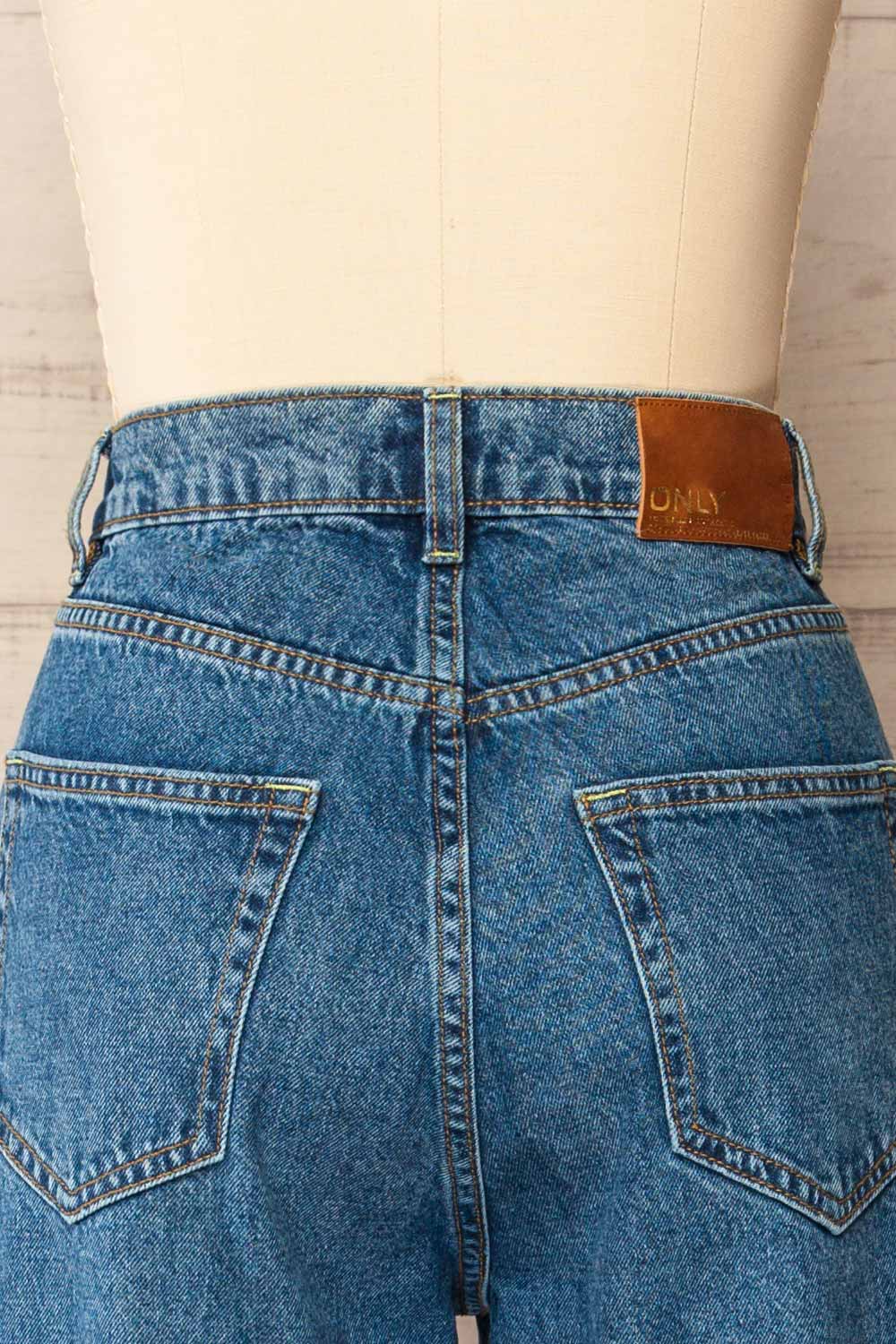 Riyadh Wide Leg Jeans | La petite garçonne back close-up