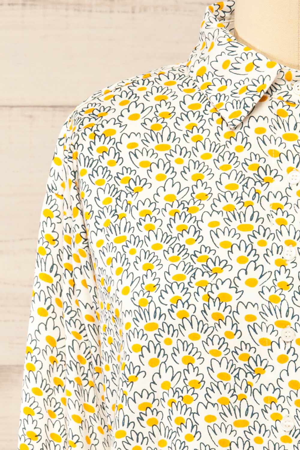Rudyard Daisy Print Button-Up Shirt | La petite garçonne front