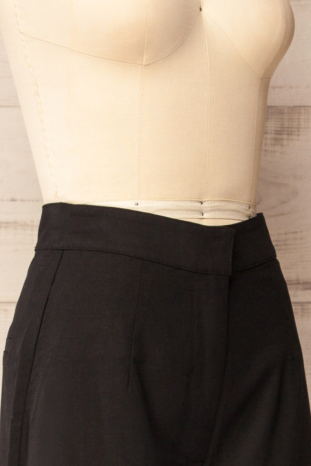 Rytole Black High-Waisted Pants with Wide Leg | La petite garçonne side