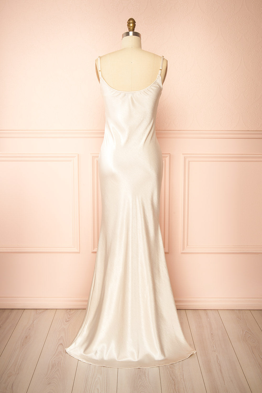 Safiya Ivory | Satin Maxi Dress with Faux Fur Shawl