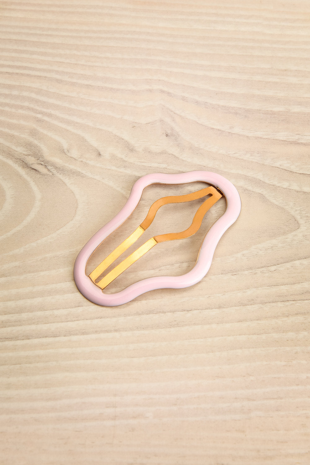 Satelitte Pink Abstract Shaped Hair Clip | La petite garçonne front