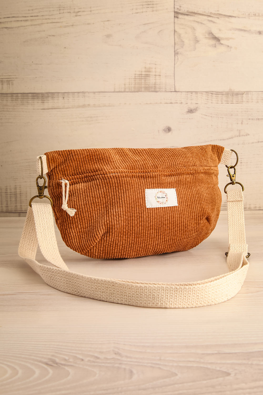 Saturne Caramel Corduroy Fanny Pack Bag | La petite garçonne front