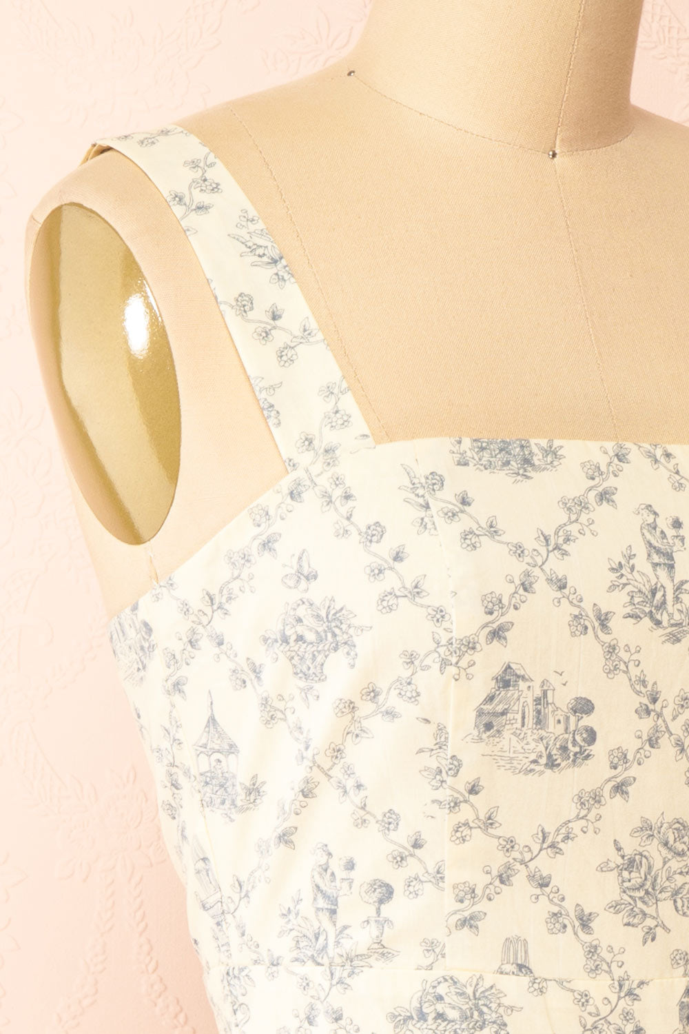 Selvina Short Beige Dress w/ Vintage Motif | Boutique 1861 side