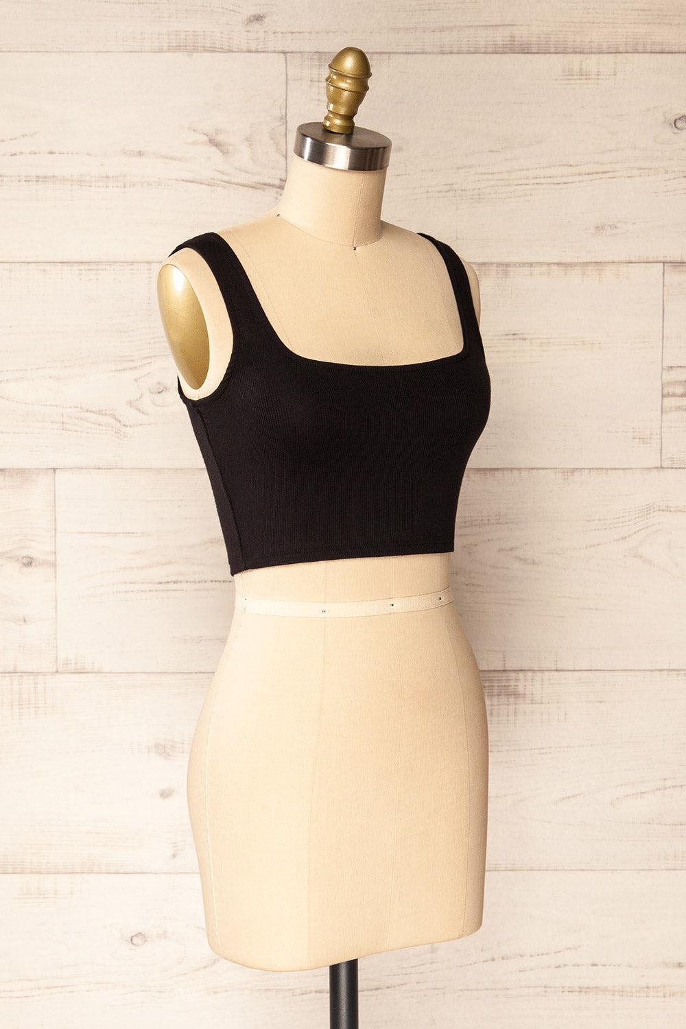 Seoul Black Cropped Ribbed Cami Top | La petite garçonne side view
