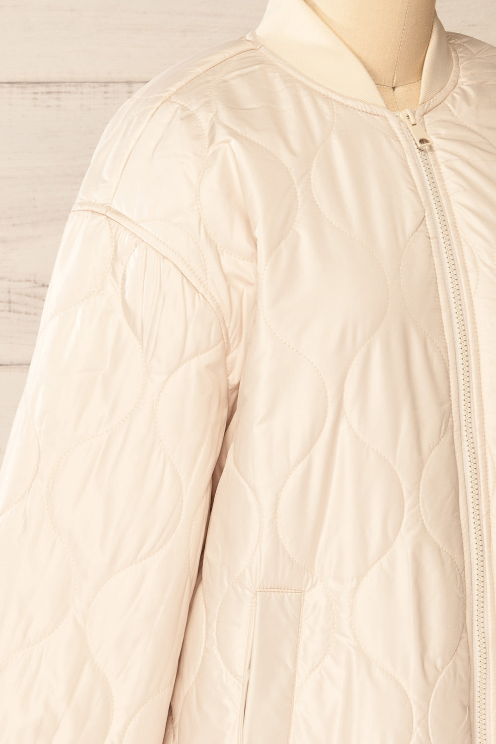 Seravalle Beige Quilted Jacket | La petite garçonne side close-up