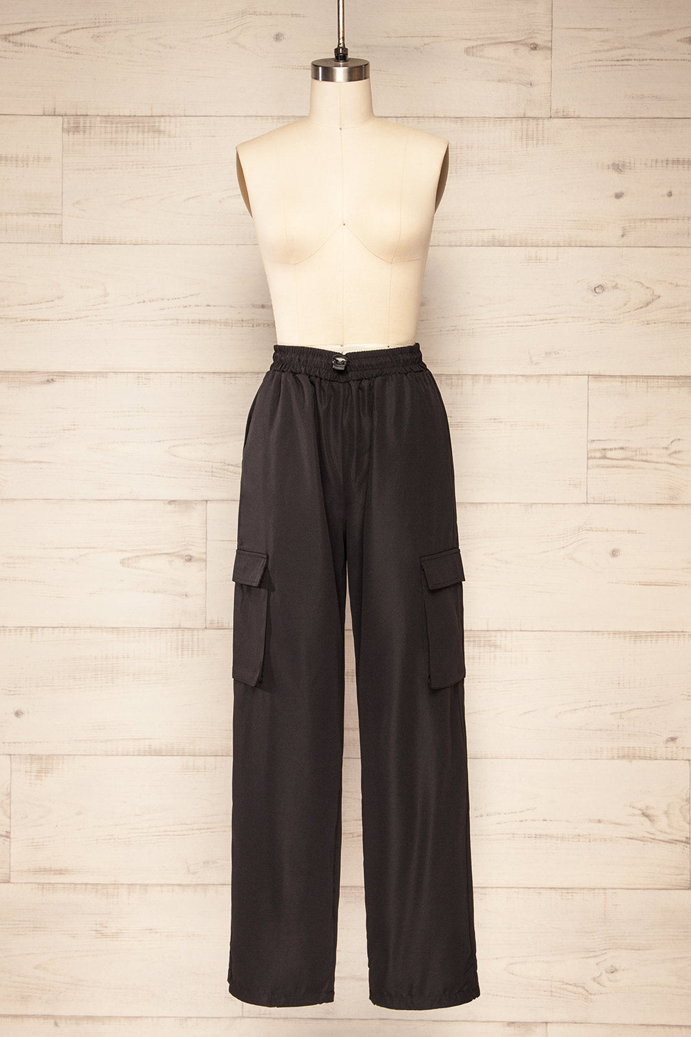 Sergiev Black Lightweight Cargo Pants | La petite garçonne front view